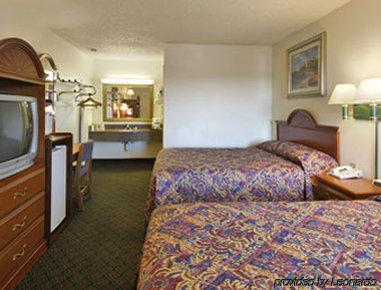 Super 8 By Wyndham Eastland Hotel Cameră foto